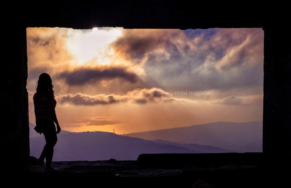 لوحات ولوحات لأكثر من عشر مناطق من لبناننا تعكس سحرا ضبابيا خاصا بالشهر الفائت&nbsp;ورسالة